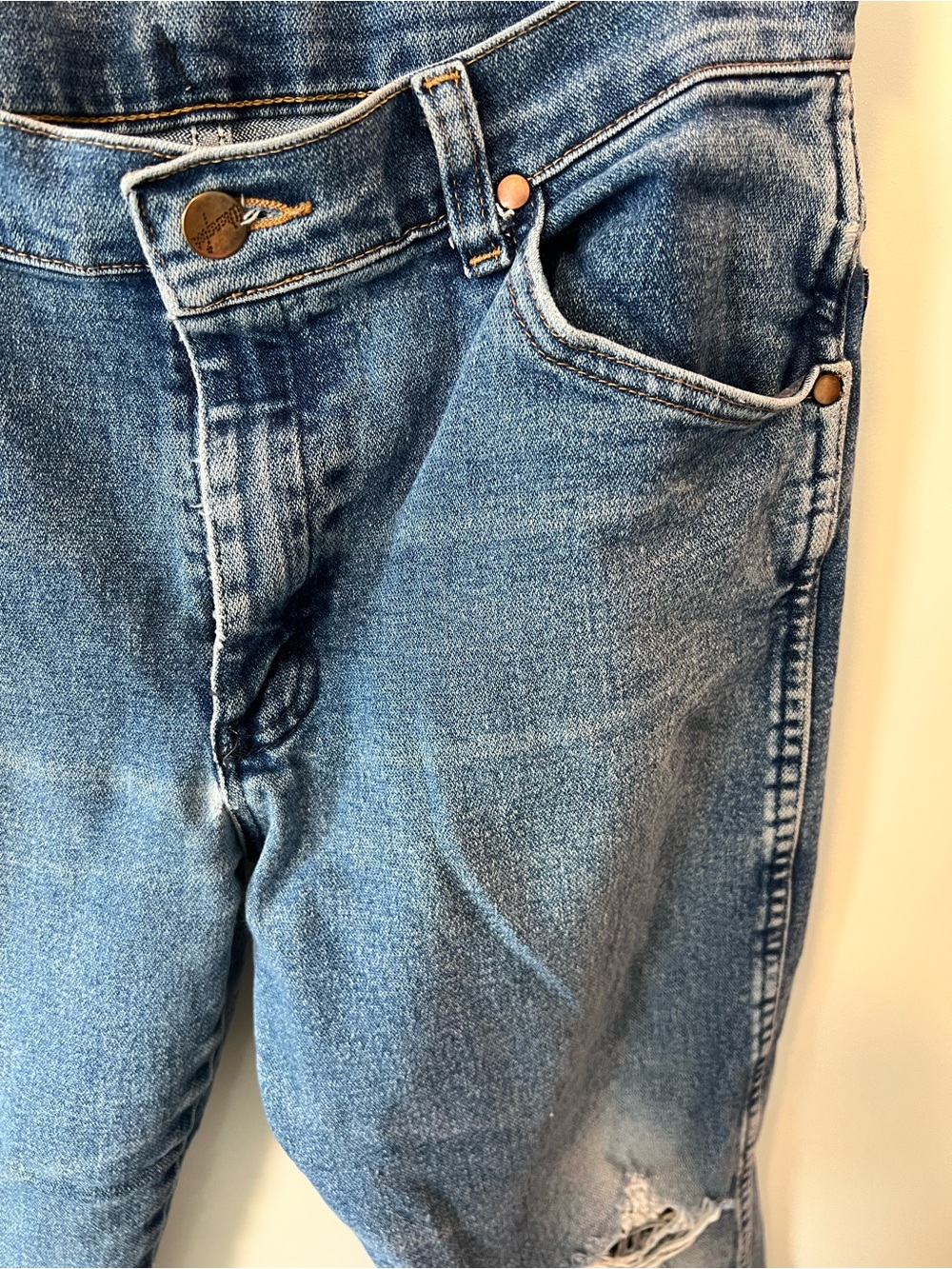 Wrangler Light Blue Straight Leg Jeans - Picture 5 of 6